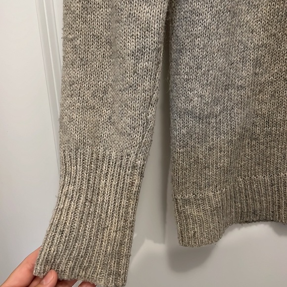 Smart Set size small sweater - Picture 3 of 6